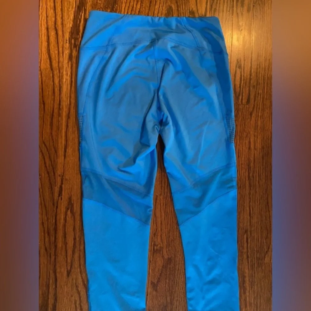 Blue Zella Cropped Leggings Size‎ Small